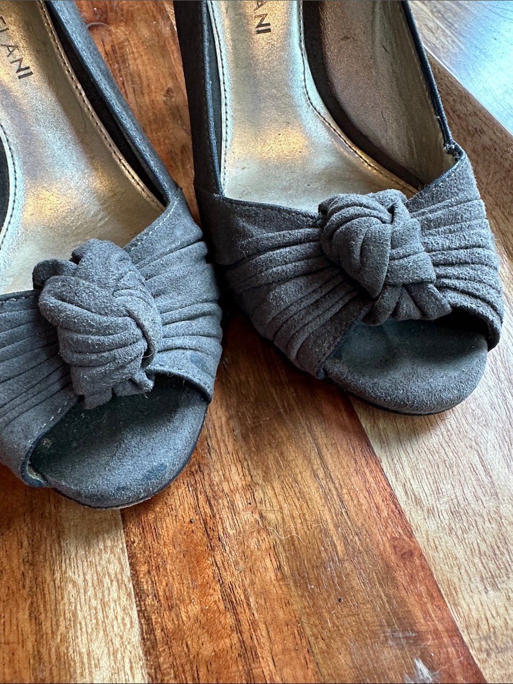 ANTONIO MELANI Peep-Toe Heels - Picture 7 of 7